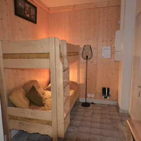Du Mont-blanc N°5bis Apartman *